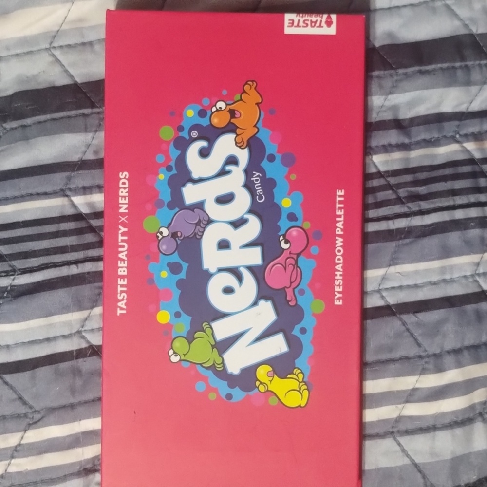 Nerds eyeshadow palette